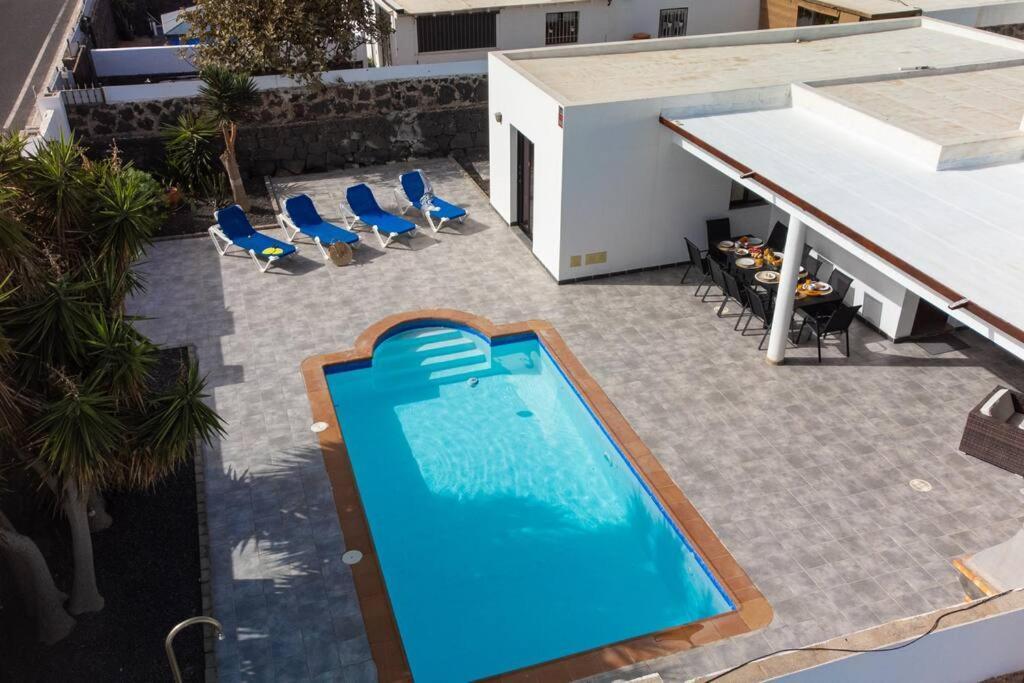 Casa Marlay Spacious, Heated Pool, Bbq & Fast Wi-Fi Only 15 Minutes Walk To Town Playa Blanca  Kültér fotó