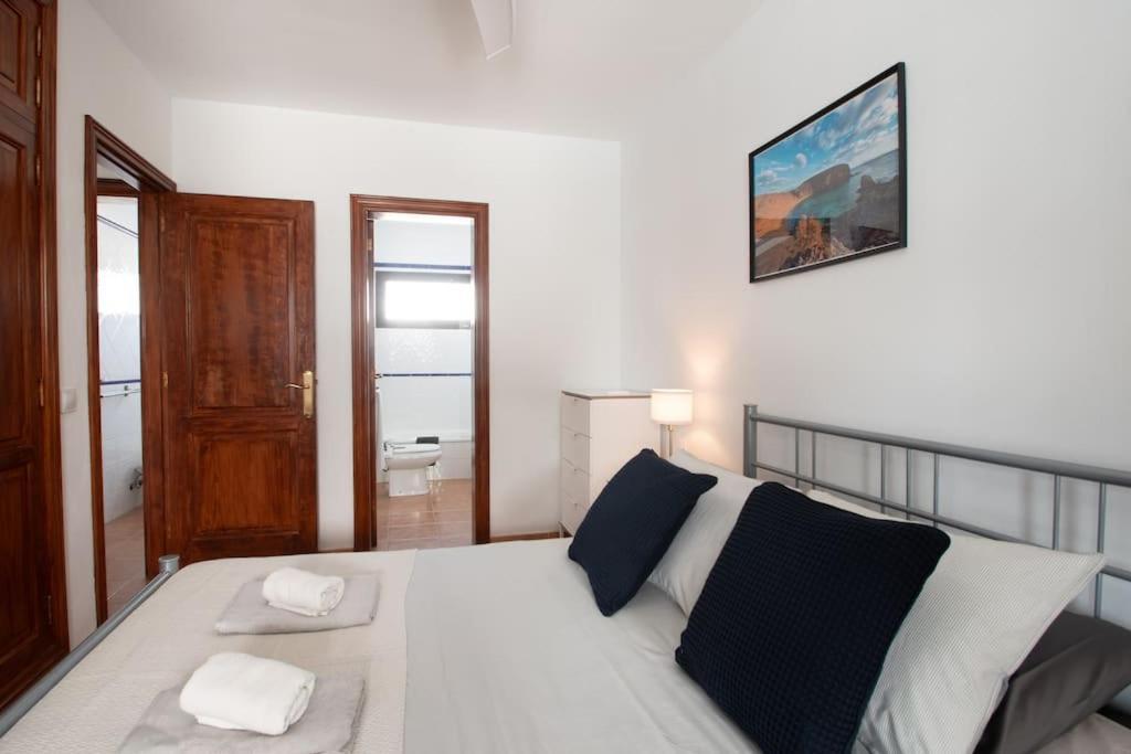 Casa Marlay Spacious, Heated Pool, Bbq & Fast Wi-Fi Only 15 Minutes Walk To Town Playa Blanca  Kültér fotó